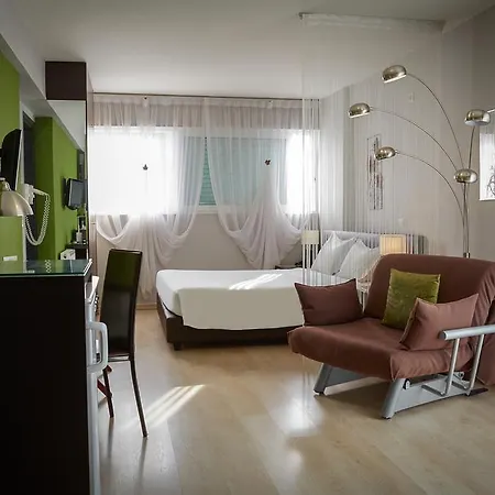 Habitat Lägenhetshotell Aten